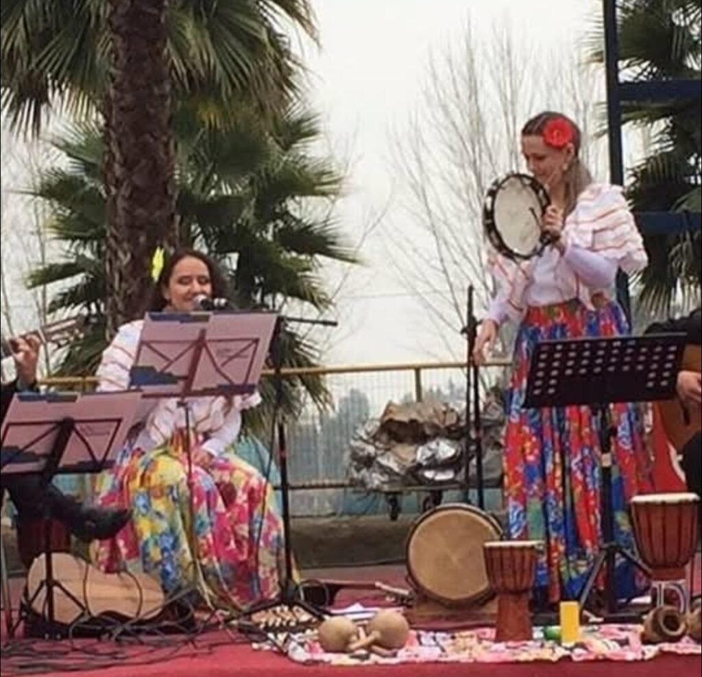 Julia Júlia Kaendra não se limitou às salas de aula,  atravessou fronteiras para um intercâmbio cultural na região de O’Higgins" no Chile