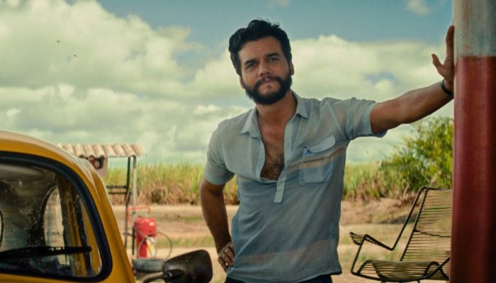 pressstill01-thesecretagent-srgb-20250409-scaled-1